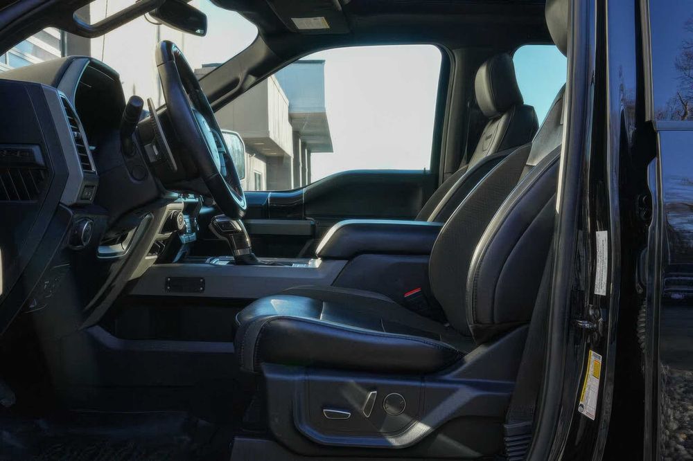 Ford F-150 Raptor      2017