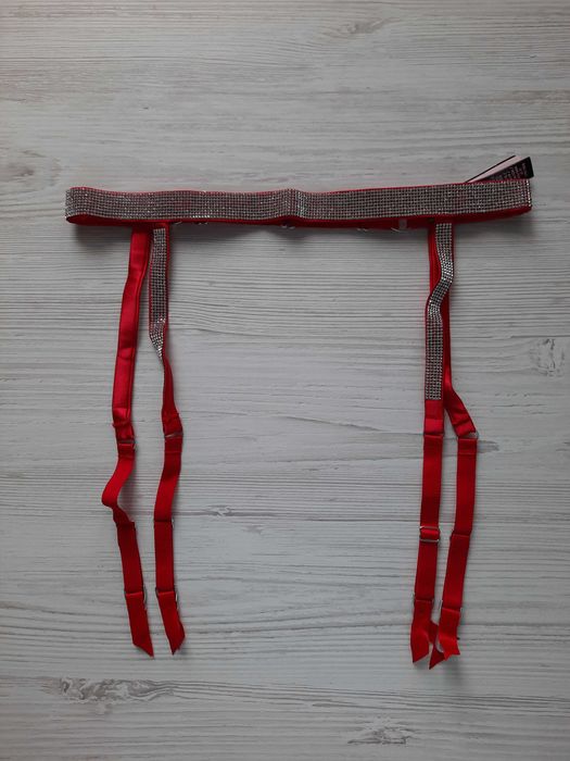 Пояс для чулок Victoria's Secret оригинал стразы красный на новый год