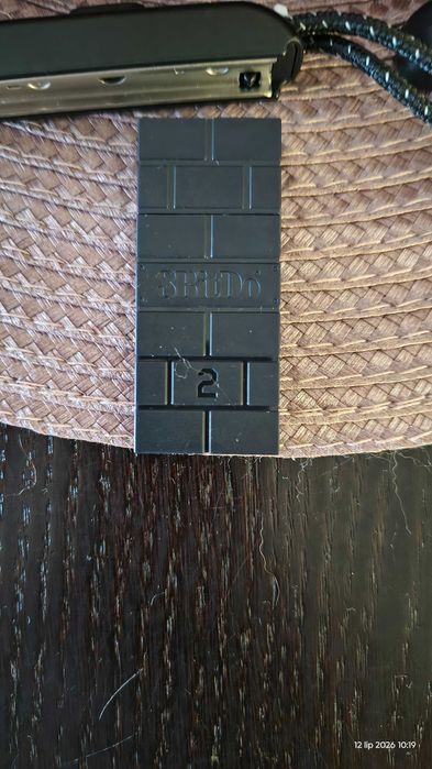 Sprzedam Konsola Nintendo Switch OLED Czerwono-niebieski