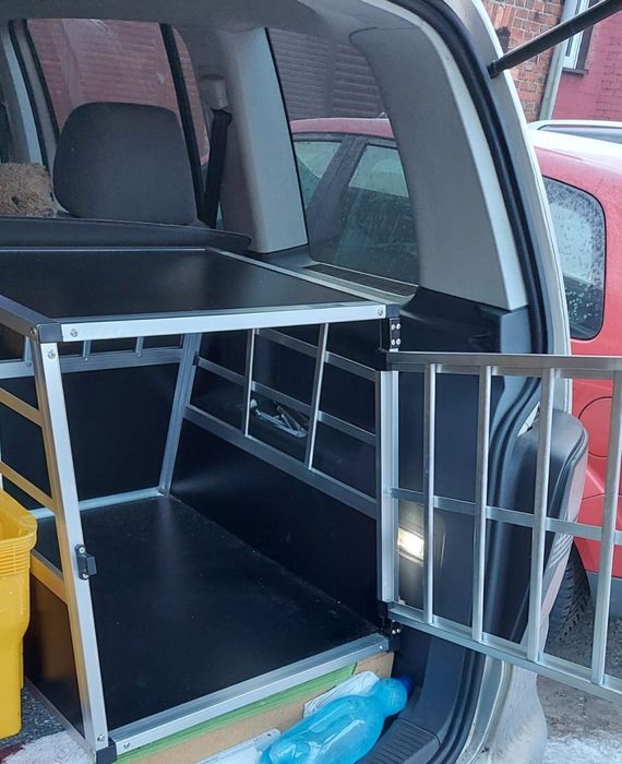 Aluminiowa klatka transportowa dla psa