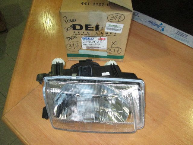 Ótica / farol direita VOLKSWAGEN Polo (6N)