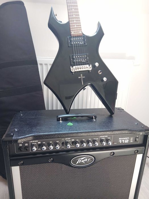 B.C. Rich Warlock + Peavey Bandit 112