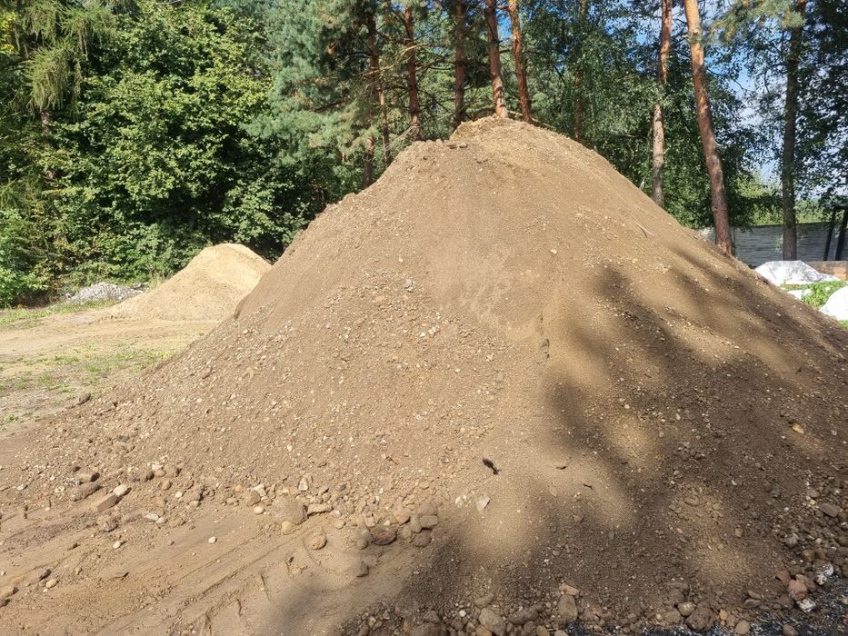 Ziemia na podwyższenie, wyrównanie gruntu