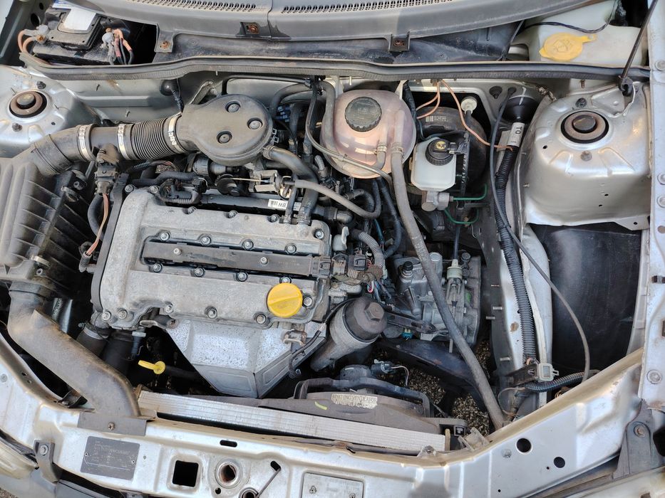 Motor Opel corsa B 1.5 2000