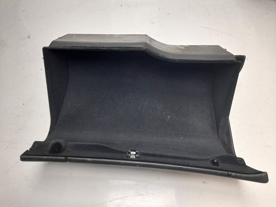 Porta Luvas Mercedes-Benz Clc-Class Ref: L	A2036800698