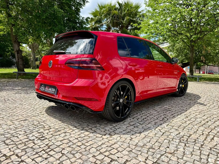 VW Golf R 4Motion (BlueMotion ) DSG