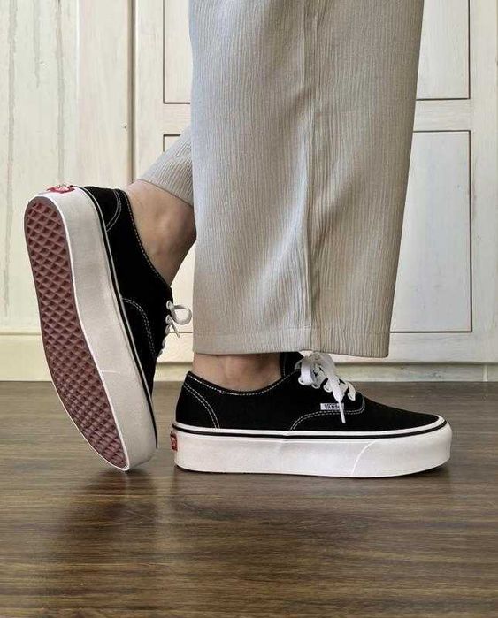 Кросівки жіночі стильні кеди на платформі Vans authentic stackform
