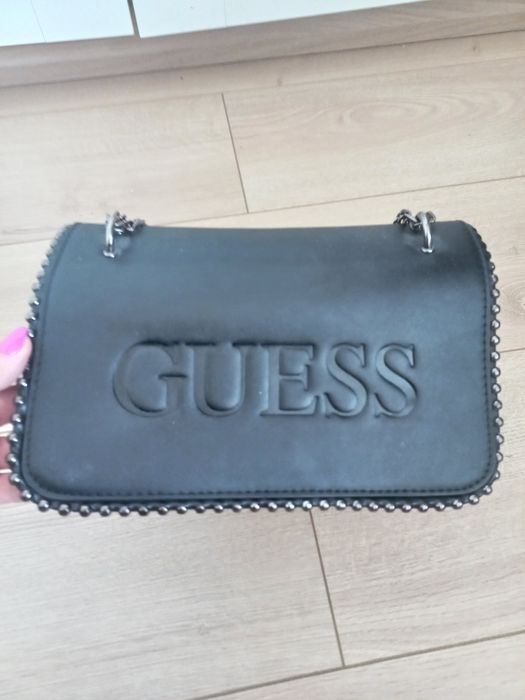 Torebka czarna GUESS