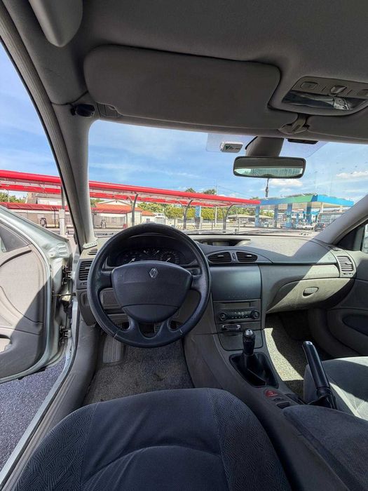 Renault Laguna 1.6L Nacional - Bom Estado
