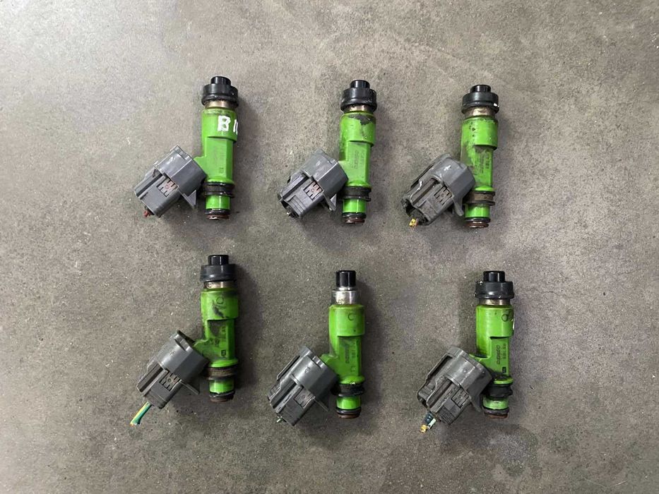 Форсунка Subaru Tribeca B10 3.6 2008-2014р. 16611AA740