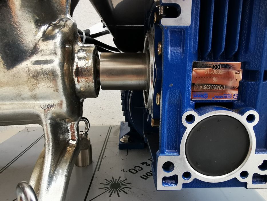 Maszynka do mięsa Alfa 32 na silnik z motoreduktorem 220/380 Nowa Wilk