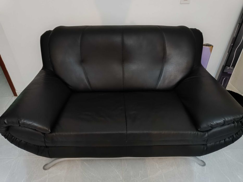 2 Sofás de Sala Pretos