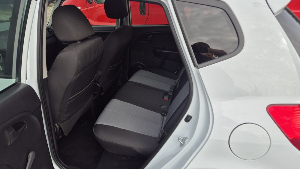 Kia Venga 1.4CRD klima tempomat kamera