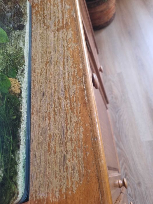 Movel de sala em madeira castanho