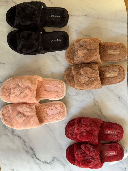 Futrzane kapcie damskie