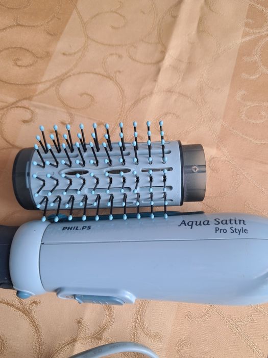 Фен-щітка для волосся PHILIPS.