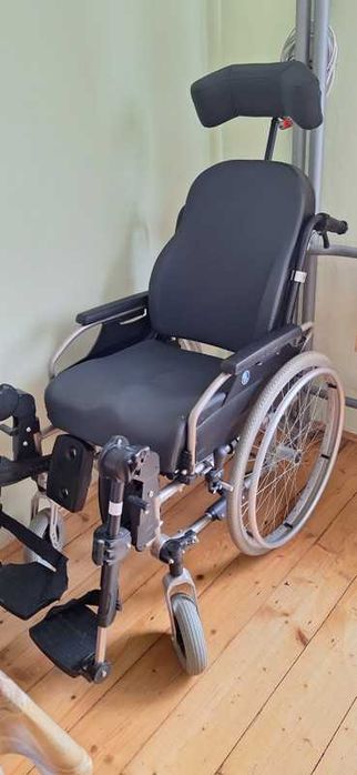 Wóżek inwalidzki Vermeiren V300 30° KOMFORT