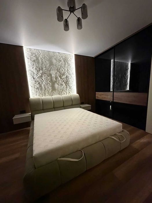 Продаж 1-кімнатна квартира біля озера Manhattan Lite