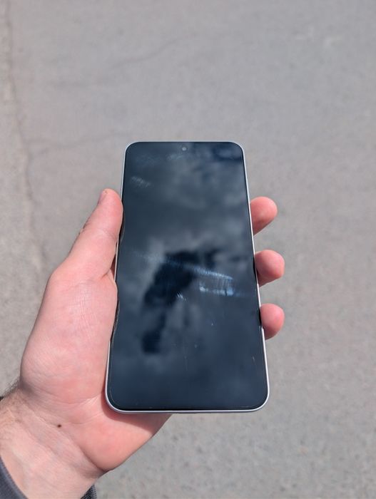 OnePlus Ace 5 Ultra 12/256gb під відновлення