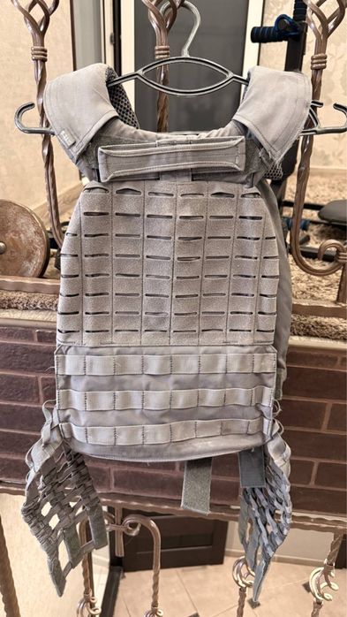 Плитоноска 5.11         в гарному.    стані