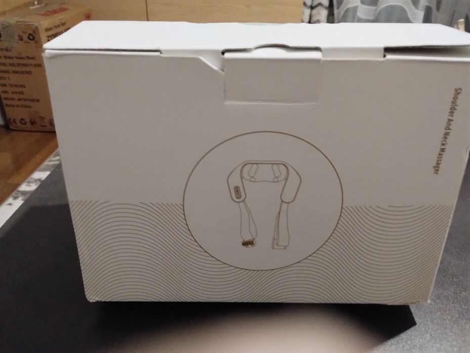 Masażer do karku,.pleców i kręgosłupa