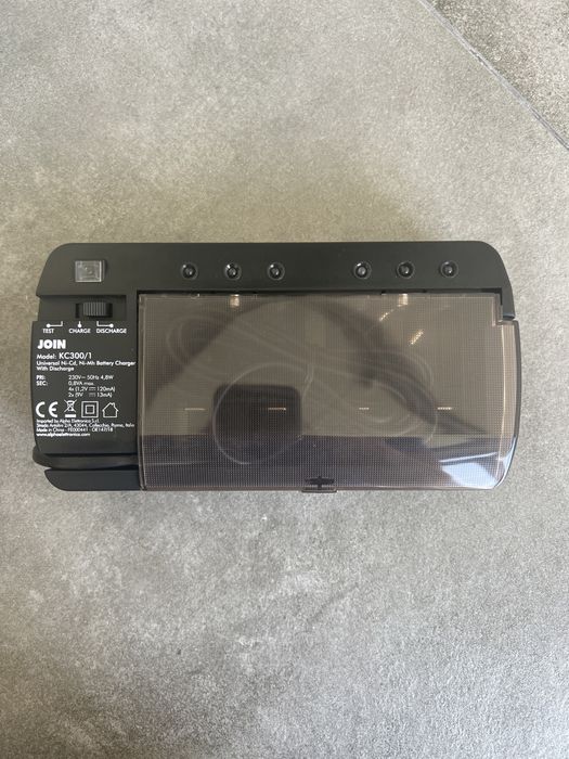 Carregador baterias AAA AA C D e 9V64729695713538121