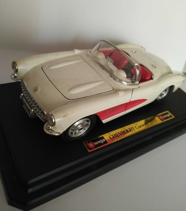Miniaturas escala 1:18424781249669376001