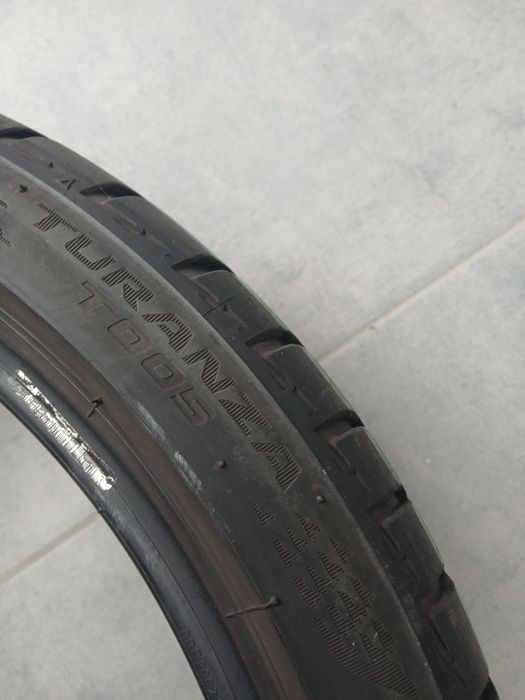 2 pneus 215 40 r18 Bridgestone