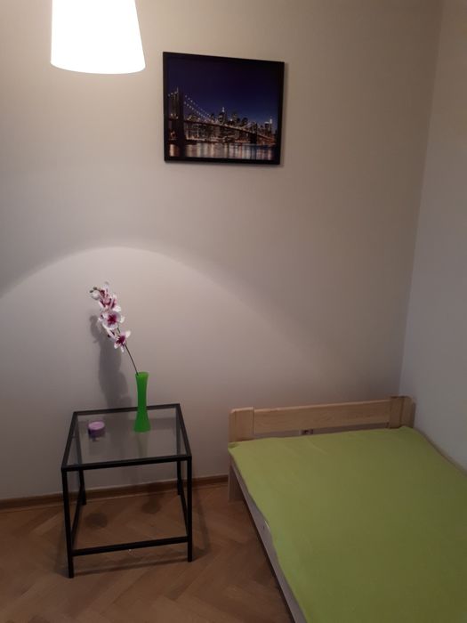 **Rooms close to the center available from now, balcony**