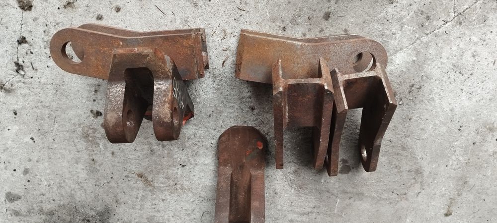 Ucho zawias do wywrotu