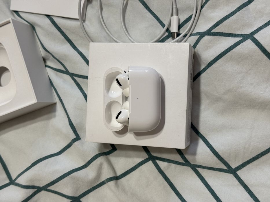 Навушники Airpods Pro