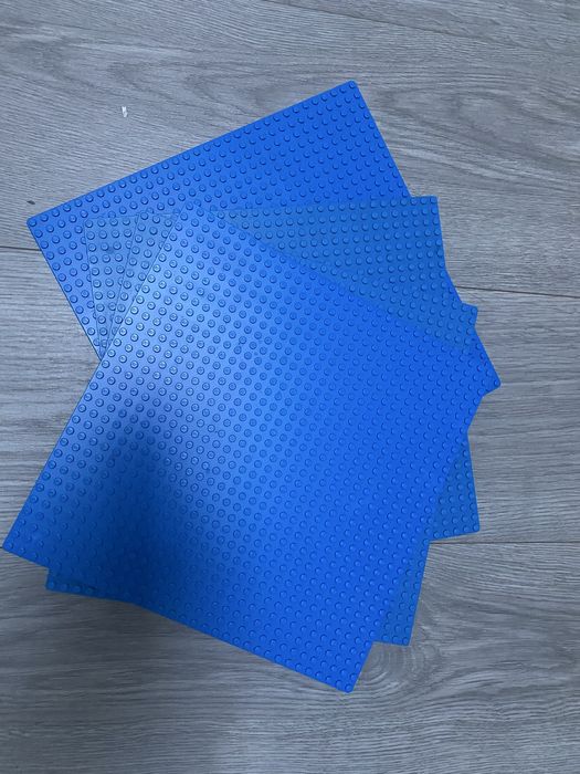 bases lego 32x32 cada um 7€