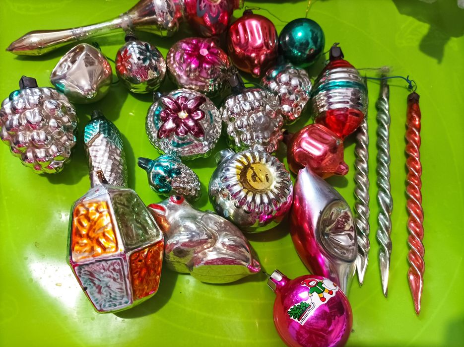 Ялинкові іграшки.Вінтаж.