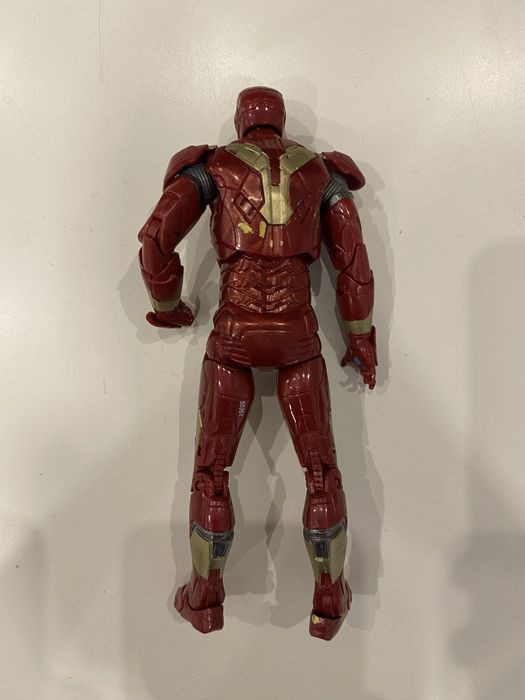 Marvel legends iron man