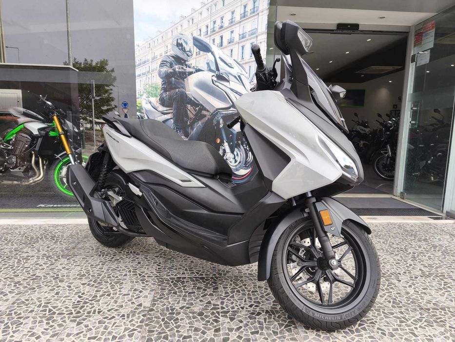 Honda Forza 125 15cv