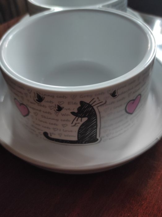 Миска для еды кошек,собак