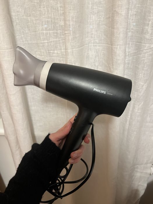 Suszarka do włosów Philips Seria 3000 ThermoProtect BHD351/10