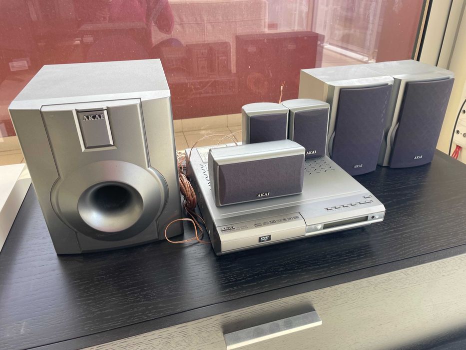 AKAI Home Theater System 5.1 – Liga, mas sem som