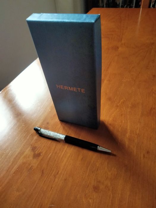 Caneta marca hermete