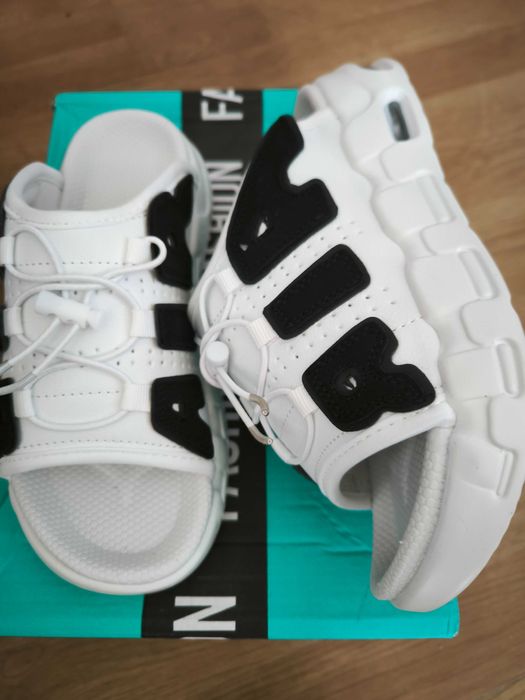 Modne klapki damskie ala Nike