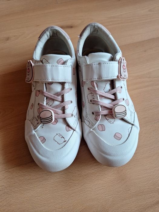 Buty Półbuty tenisówki Pusheen