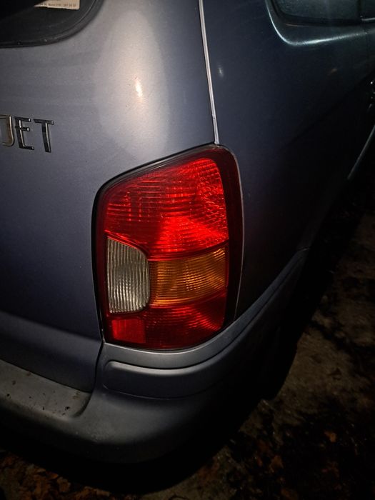 Фонарь стоп лампа Hyundai Trajet 00-04 дорест