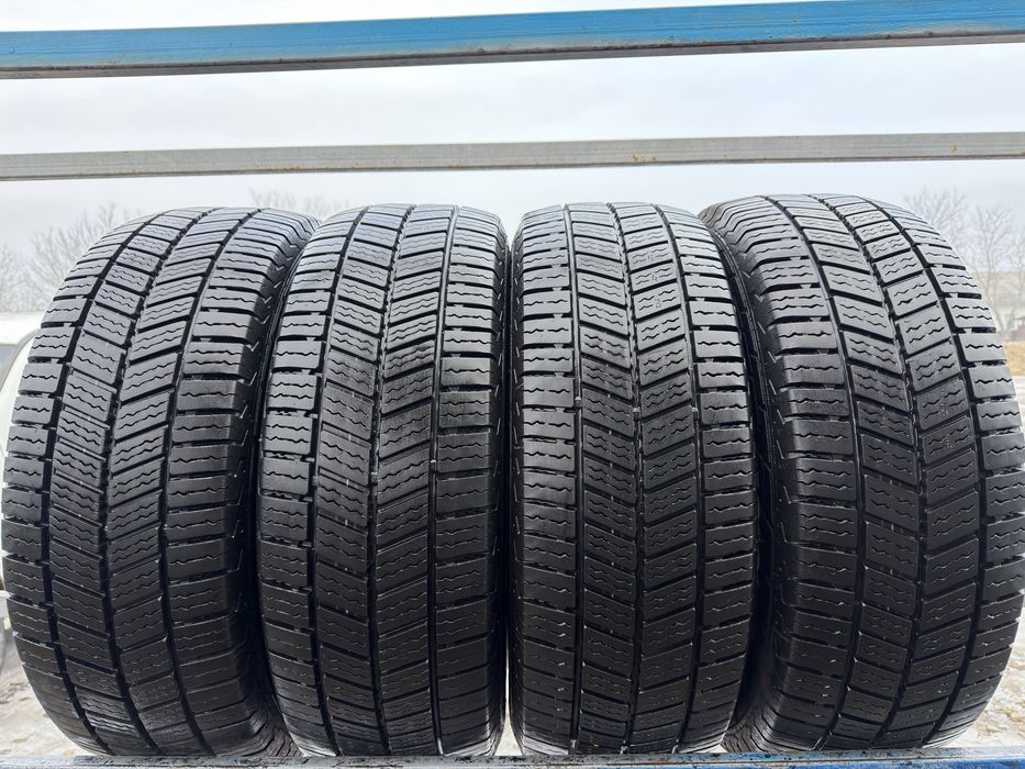 Шини б/у 235/60 R17C Continental 4шт