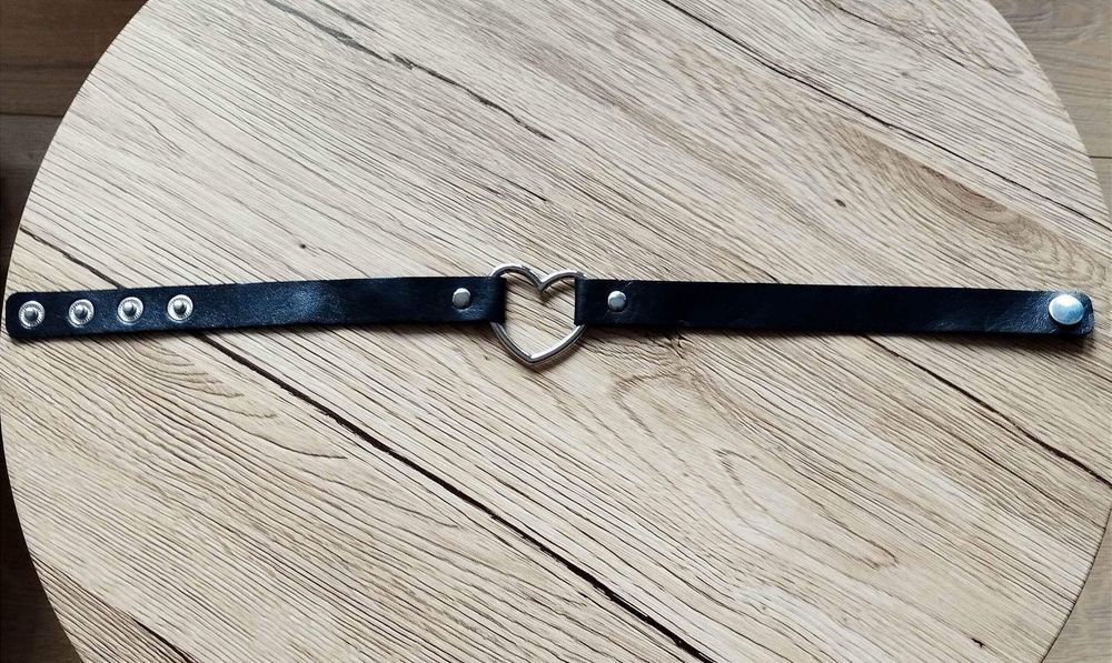 Choker serduszko na szyję