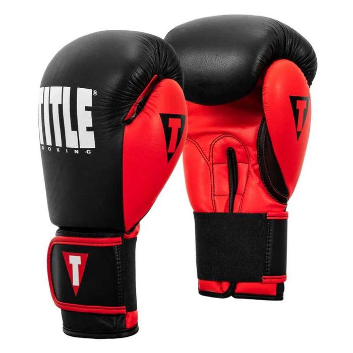 Боксерские перчатки для мешка TITLE Boxing Dynamic Strike Heavy Bag