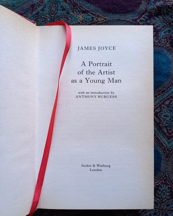 Lote de Livros Variados: Joyce, Faulkner, Agostinho Baptista, H.GWells