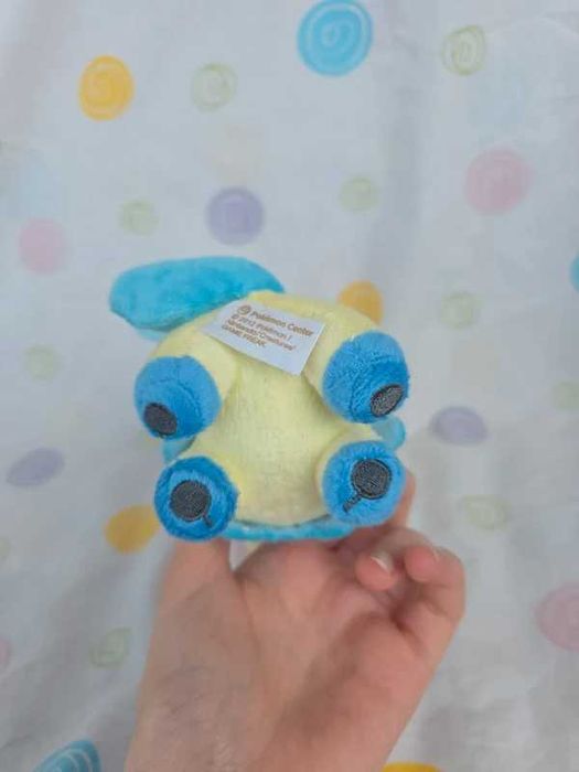 Pokémon peluche do pokémon keldeo - pokémon center