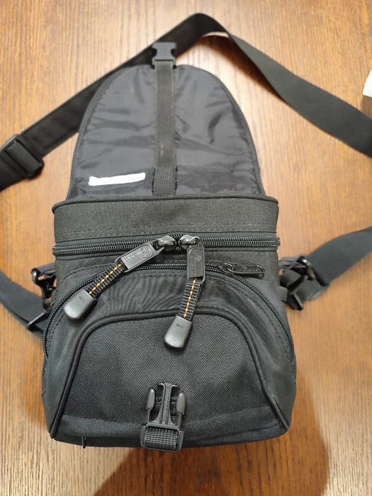 Сумка для фотоапарата LOWEPRO Nova mini AW
-Оригінал
-Стан нової(Без с