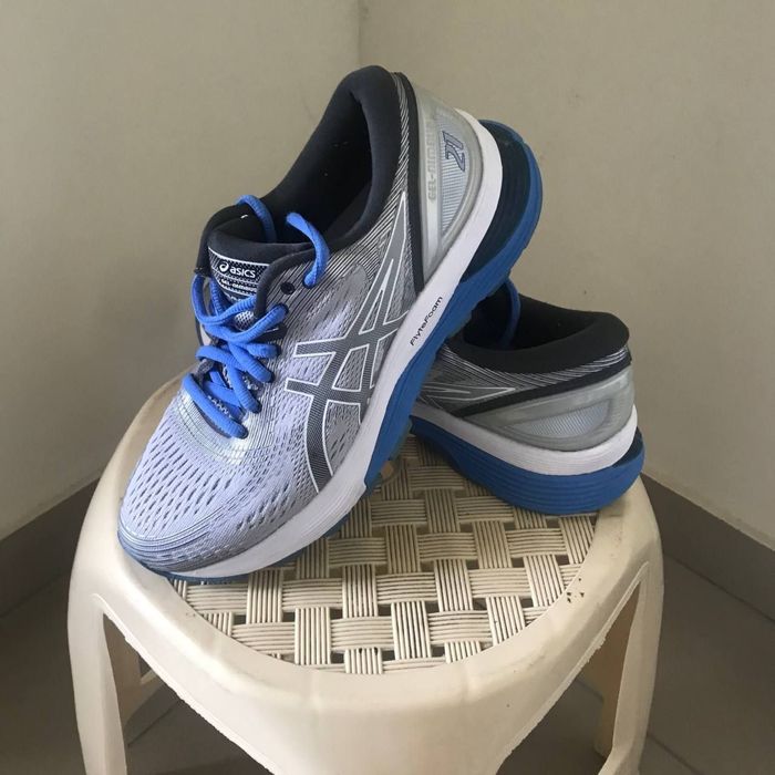 asics gel nimbus 21 купить обувь мужскую Цена на