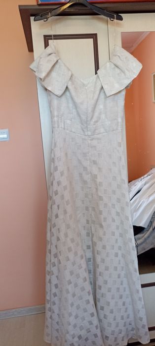 Продам вечірню сукню